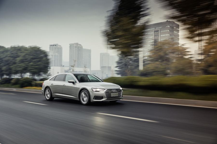  Audi A6L 55 TFSI Quattro (C8) 2019 года  (CN) (фото 11 из 41)